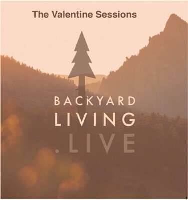 BackYard LIVING cover (1)